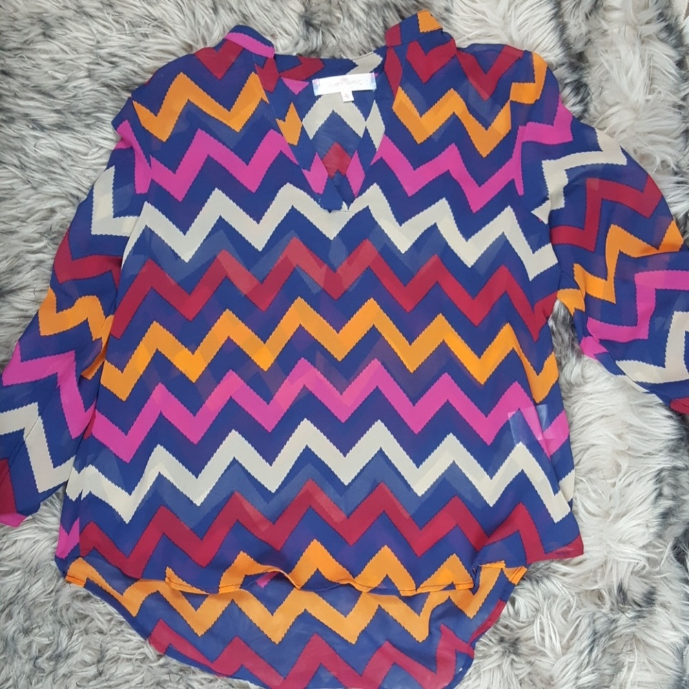 Almost Famout Zig Zag Top - Size M